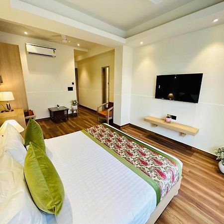 Crown Hotel Agra Near Taj Mahal Agra (Uttar Pradesh) Exterior foto