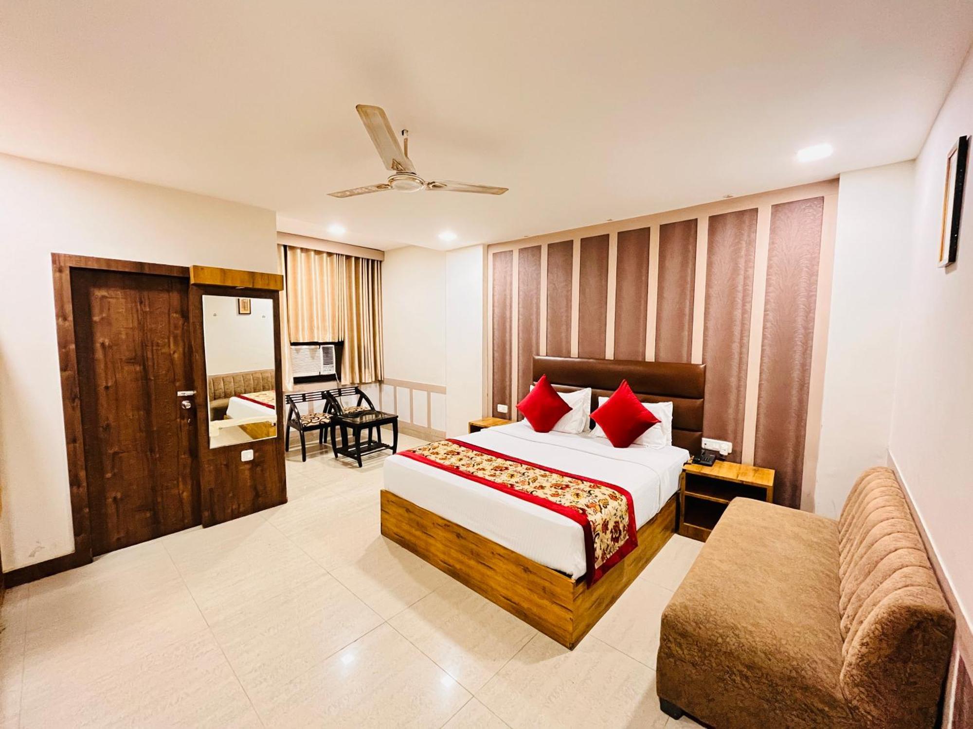 Crown Hotel Agra Near Taj Mahal Agra (Uttar Pradesh) Exterior foto
