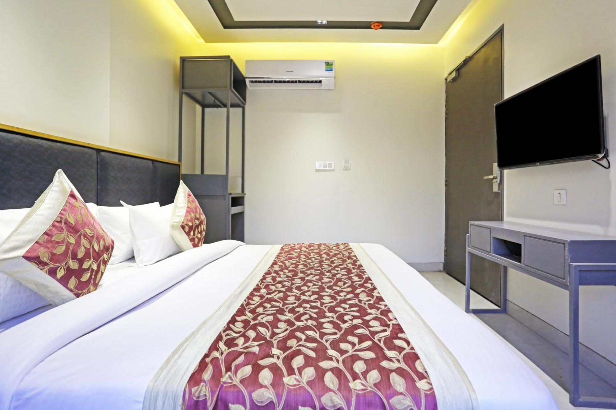 Crown Hotel Agra Near Taj Mahal Agra (Uttar Pradesh) Exterior foto