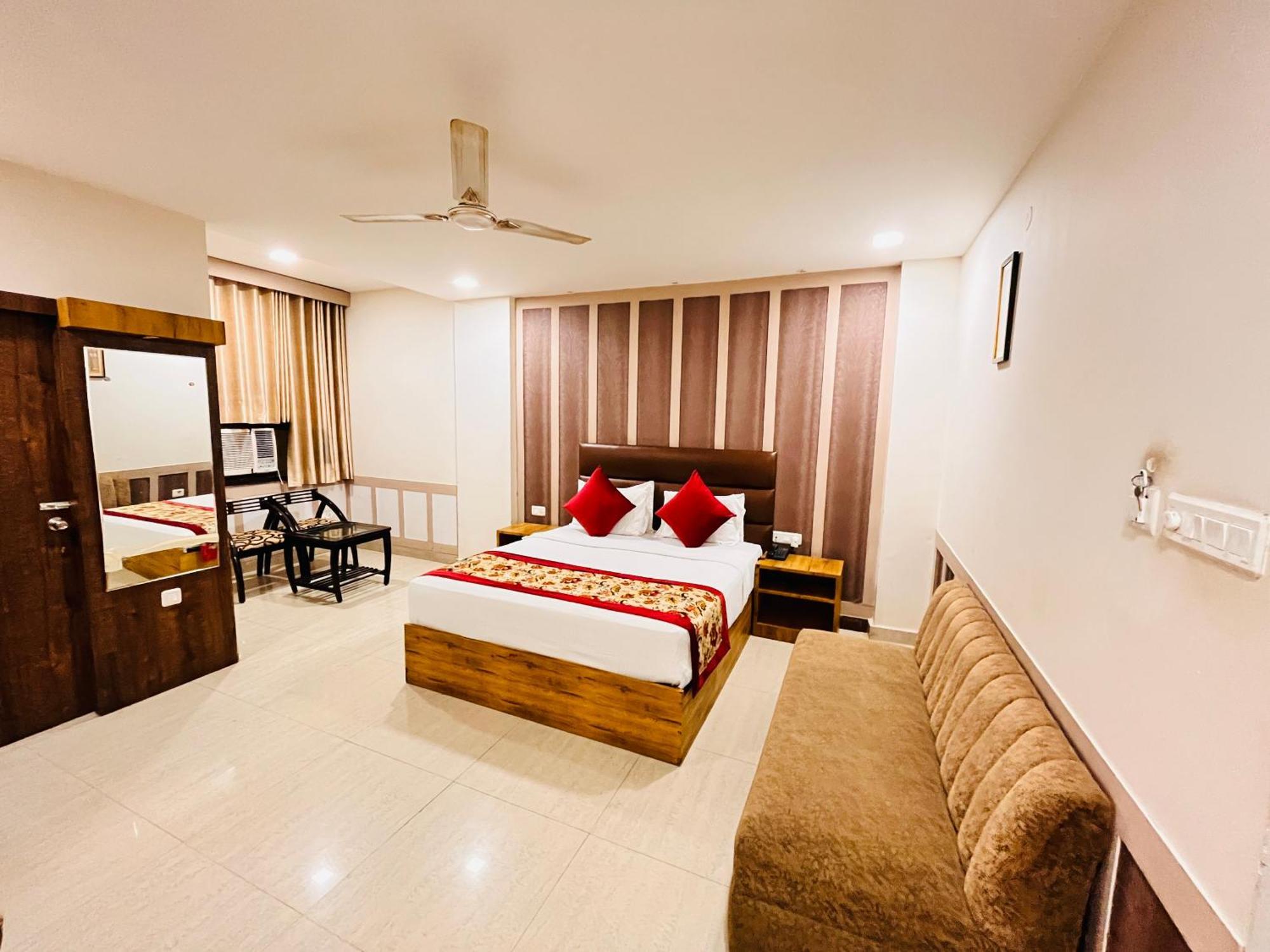 Crown Hotel Agra Near Taj Mahal Agra (Uttar Pradesh) Exterior foto